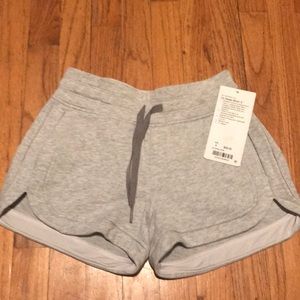 NWT Lululemon Hit Reset Shorts 3” Size 4